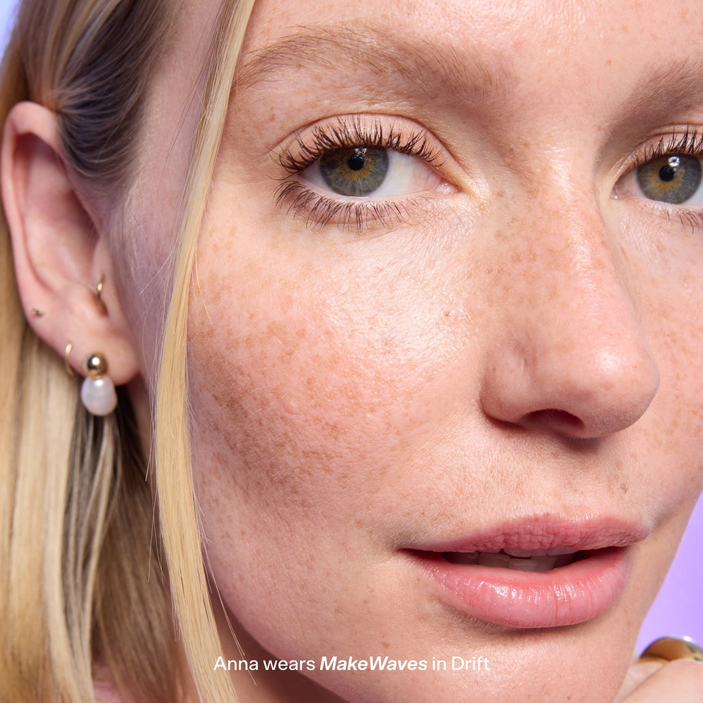 MakeWaves® Mascara Q6