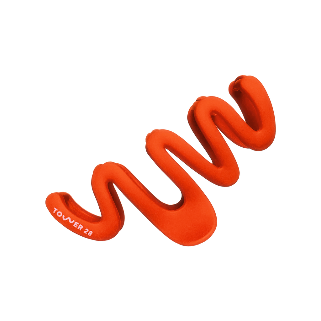 The ‘W’ Claw Clip A8